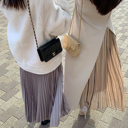 大人可愛いシャネルのチェーンバッグ。人気ライン・お手入れ方法も紹介