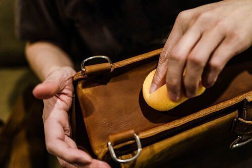 セリーヌ(CELINE) の名品ショルダーバッグ9選！おしゃれと機能性を