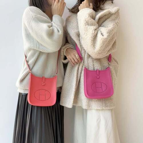 エルメスのエブリンが買えない理由とは？購入方法や人気モデル