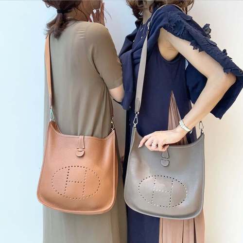 エルメスのエブリンが買えない理由とは？購入方法や人気モデル