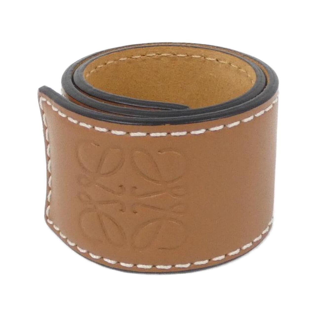 ロエベのブレスレット