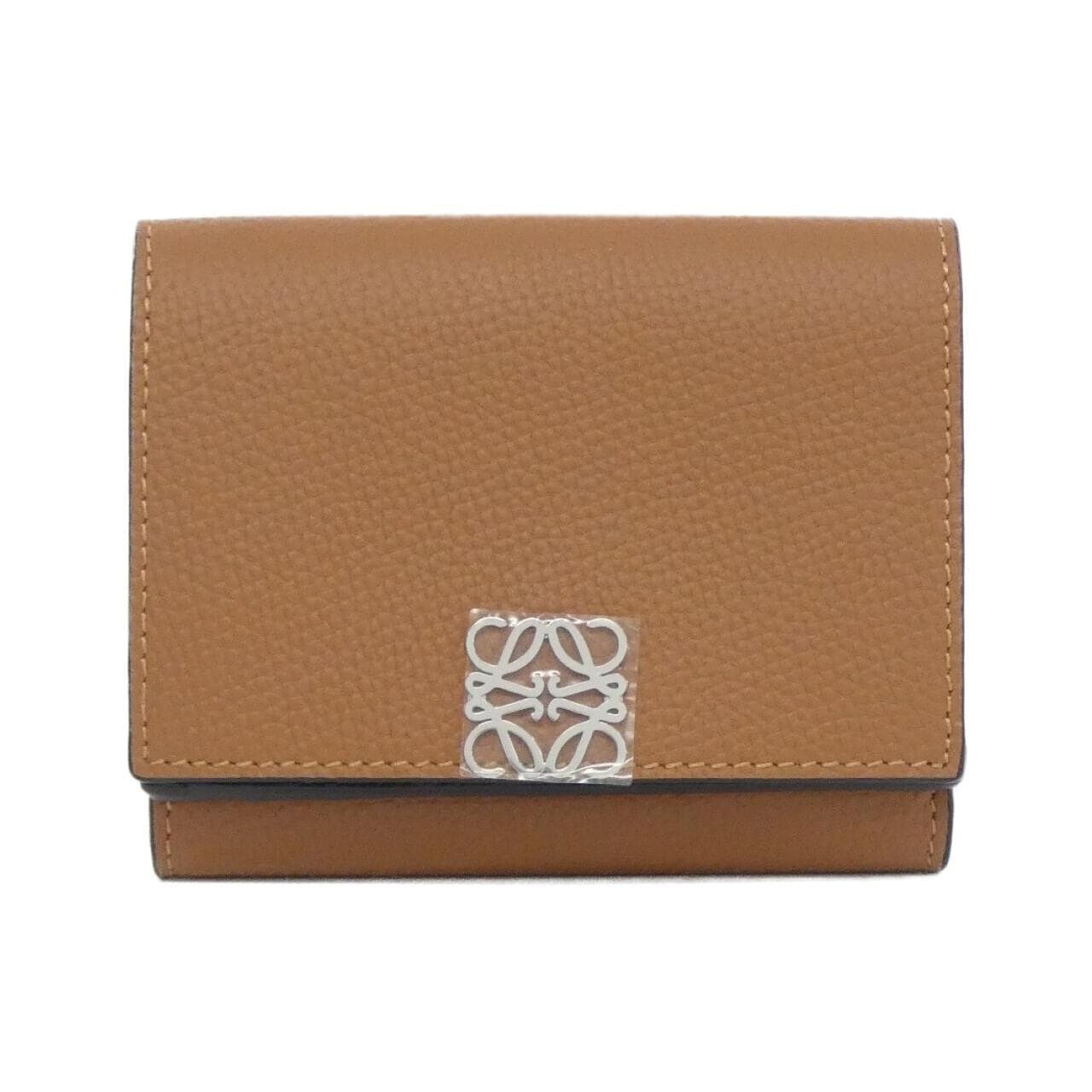 ロエベの三つ折り財布