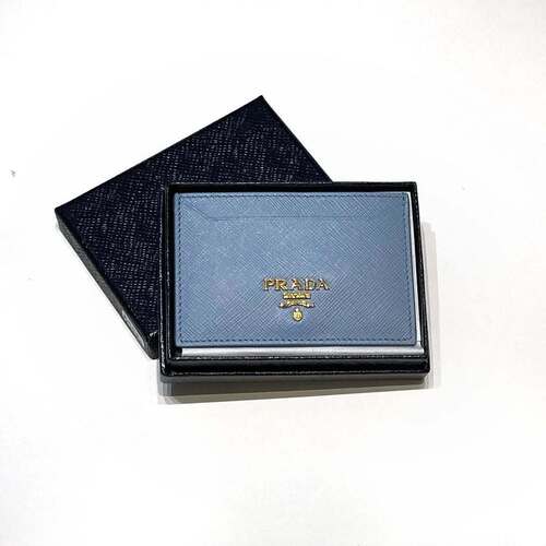 新入社員におすすめのレディース名刺入れ8選｜選び方とマナー・人気