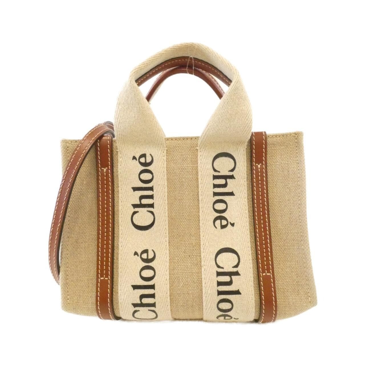 クロエのウッディトートバッグ