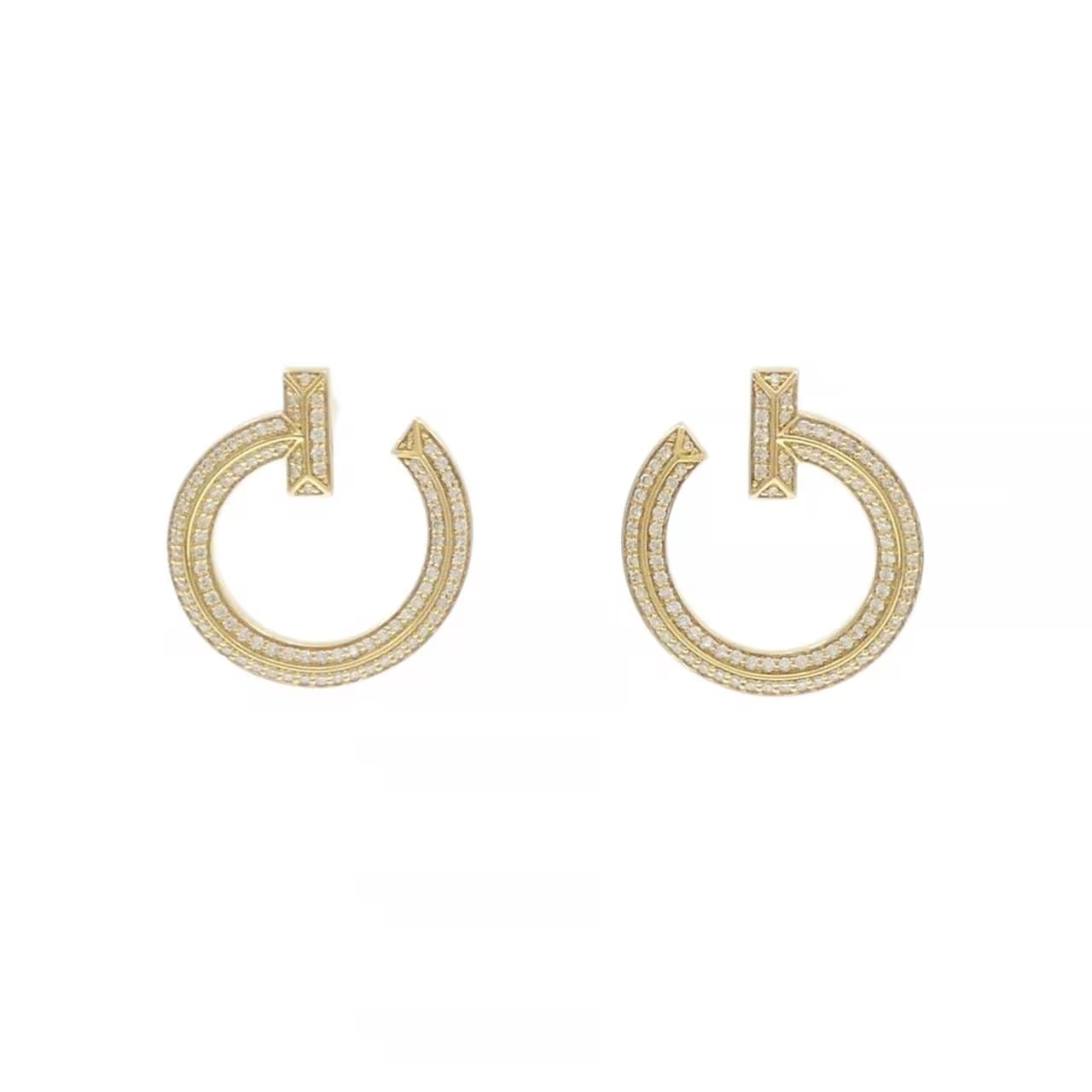 ティファニーのTワンピアス