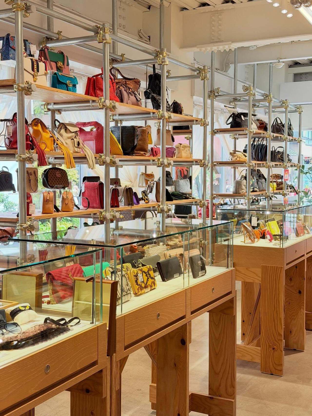 KOMEHYO VINTAGE TOKYO atelierの店内
