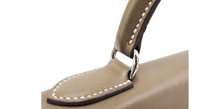 エルメスのバッグのハンドル付け根の金具