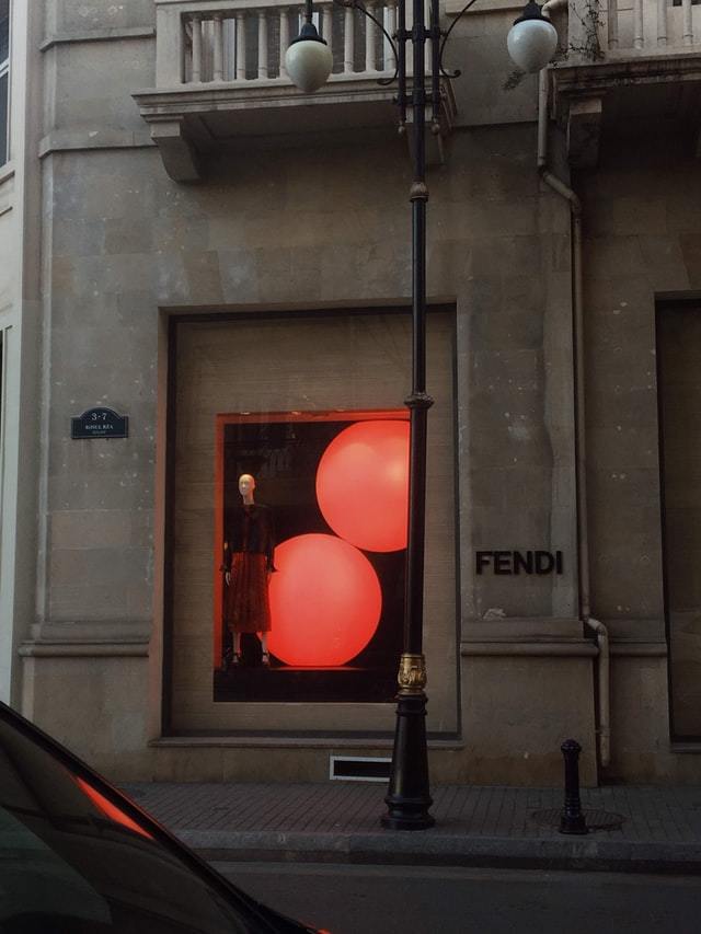 フェンディの外観