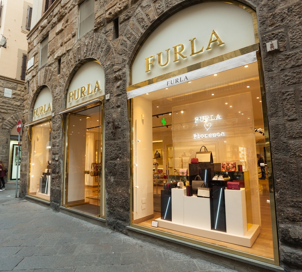 FURLAの店舗外観