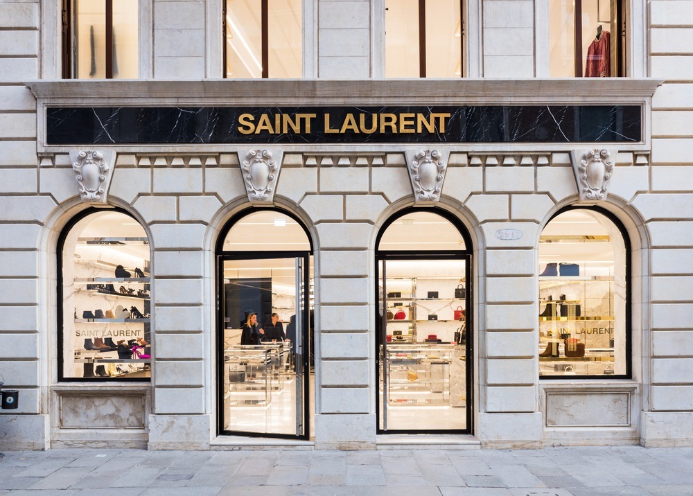 Saint Lauranの店舗外観