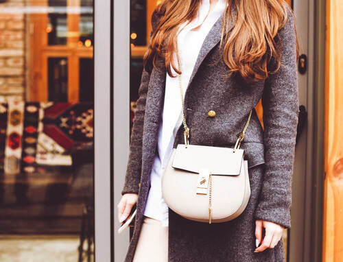 ハイブランドのコラボ商品が熱い アニメやキャラクターとの意外な組み合わせに注目